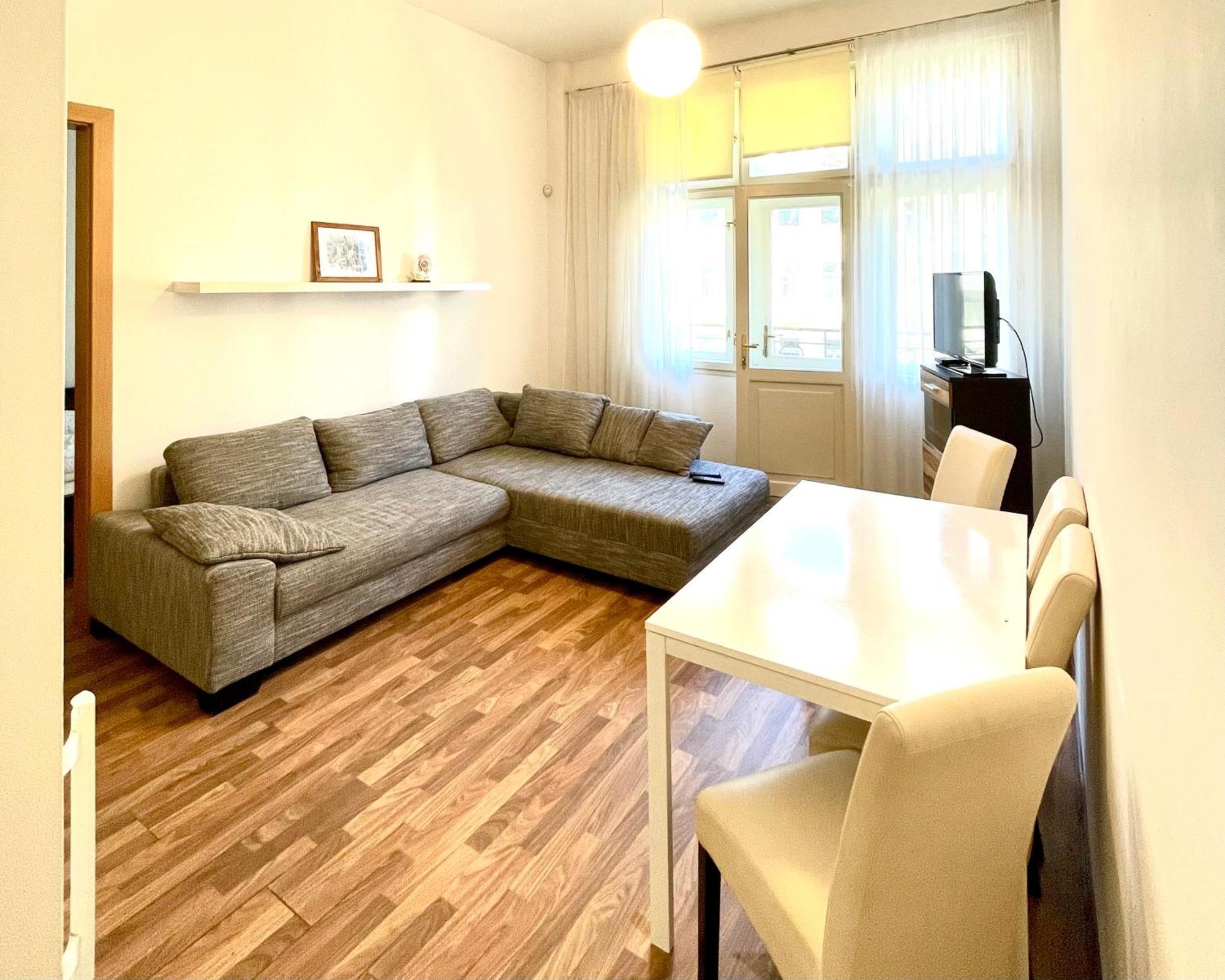 Apartments Valencia Karlovy Vary Extérieur photo