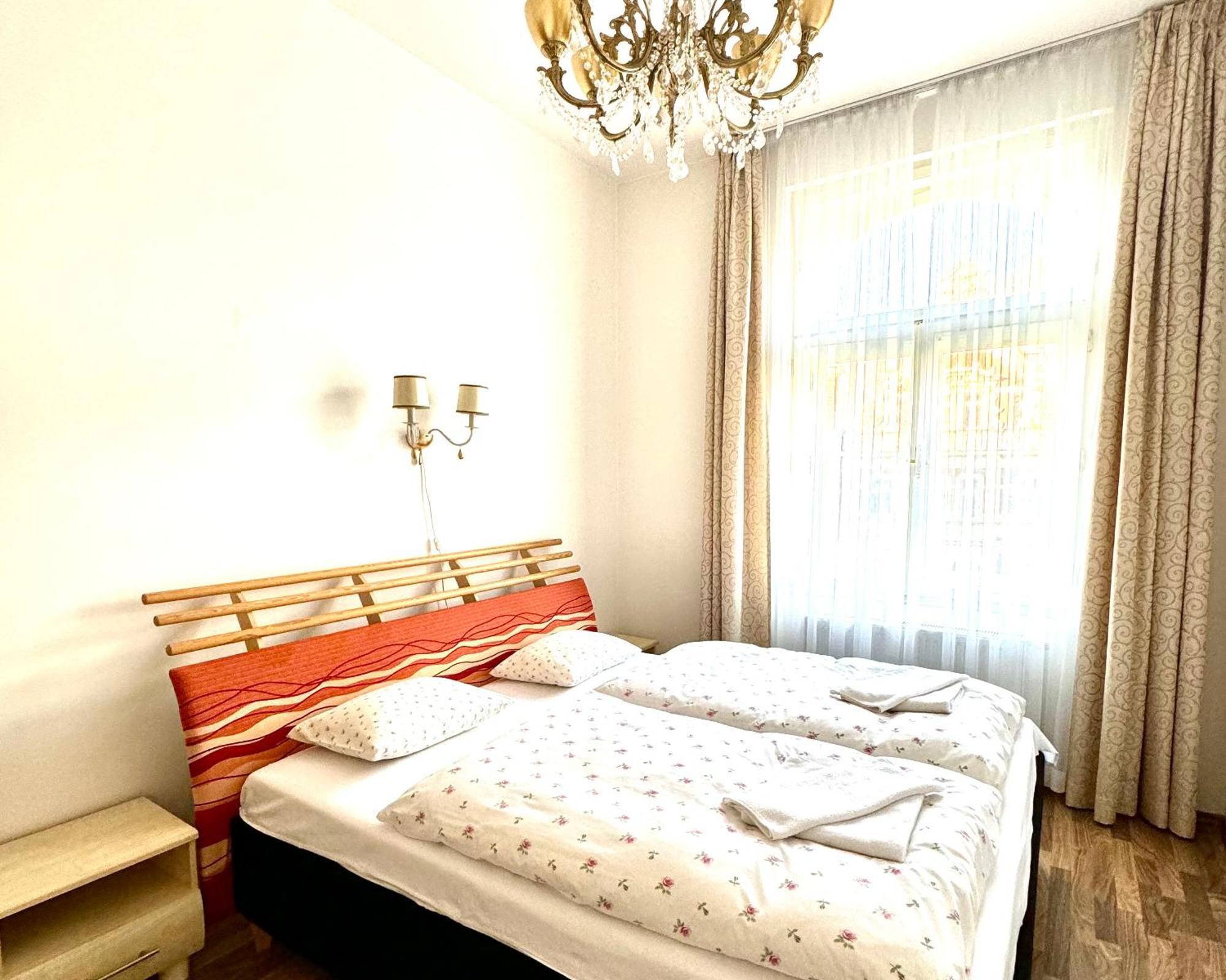 Apartments Valencia Karlovy Vary Extérieur photo